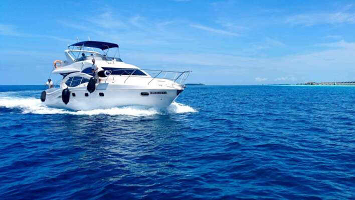 yacht charter for holidays in Greece